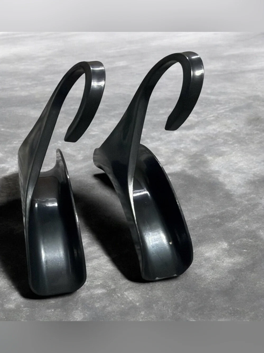 Black Arched Handbag Hanger & Backpack Hooks 2-Pack – Brand New!